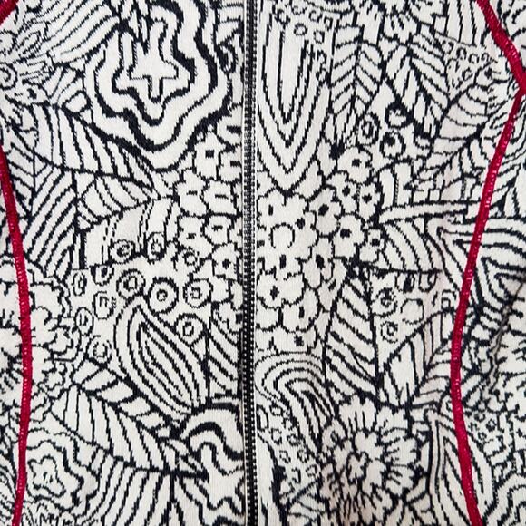 Title Nine Full Zip Abstract Hoodie Sweater Floral Black/White/Red Women's Med - Picture 6 of 8